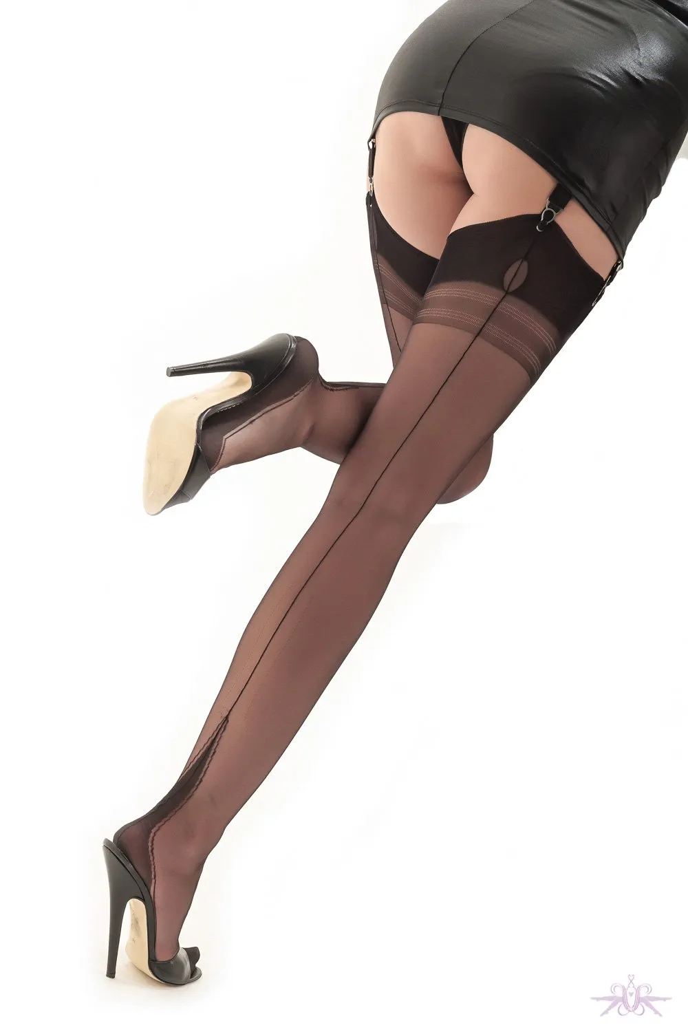 Gio Harmony Point Heel Fully Fashioned Stockings