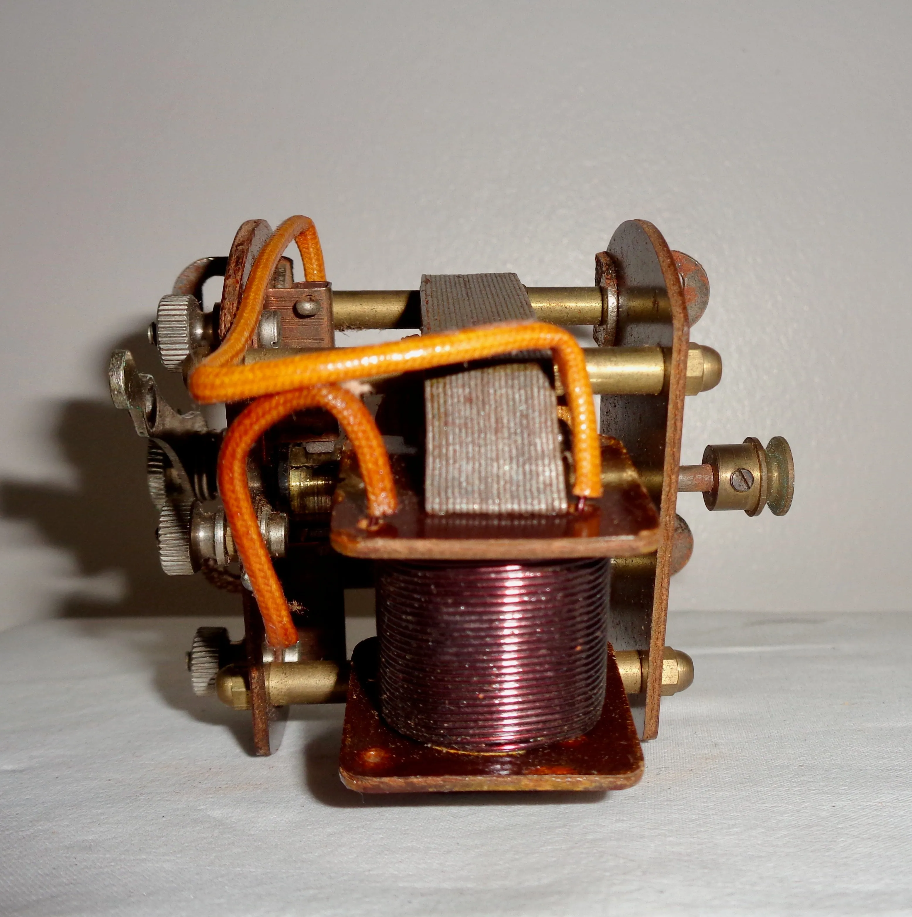 Vintage 4 Volt SEL Electric Motor No. 1260/RS